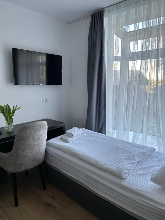 M & M Hotel Oyten Esterno foto